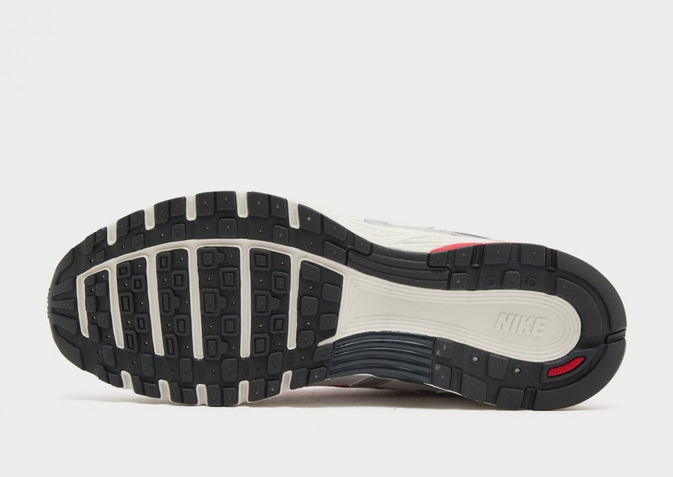 Nike Schoenen P-6000