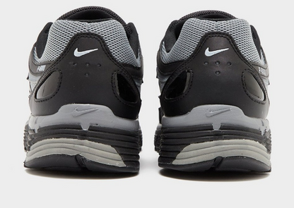 Nike Schoenen P-6000